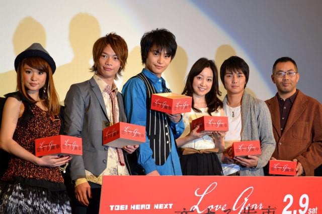 ゴーカイレッド小澤亮太“キスシーンだらけ”のラブサスペンスに照れ笑い