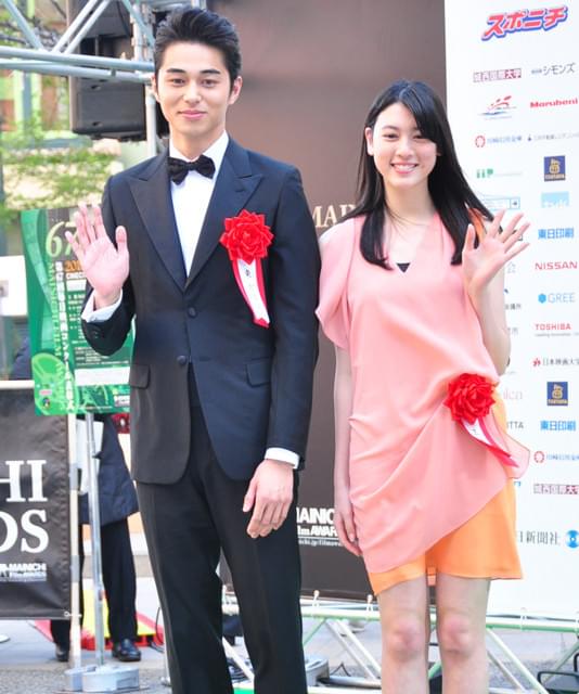 安藤サクラ、映画賞授賞式で夫・柄本佑のために大友克洋にサインをおねだり！