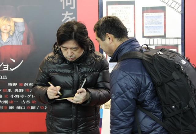 銀座シネパトス最終作品「インターミッション」公開 当日券求め行列100人