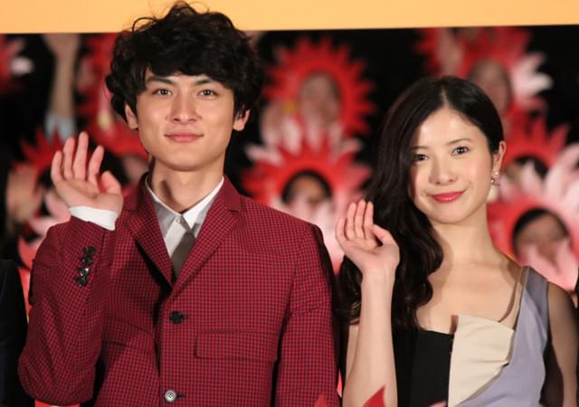 高良健吾、吉高由里子＆沖田修一監督の「好きだよ」に大照れ