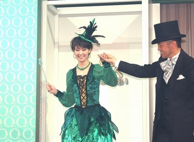 剛力彩芽＆宮本亜門、“オズの魔法”でマジック大成功！