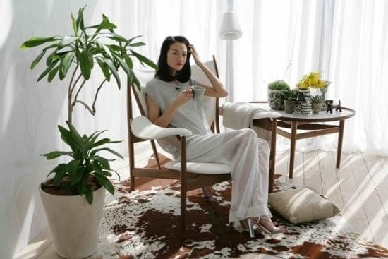 新情報番組「ライフ デザイン ラボ」のMCを務める冨永愛