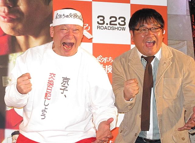 亡き相方への思いを語ったカンニング竹山（右）