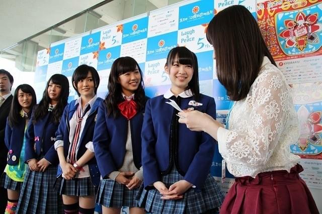 NMB48島田玲奈、記者に初挑戦 メンバー相手にレポーター役も