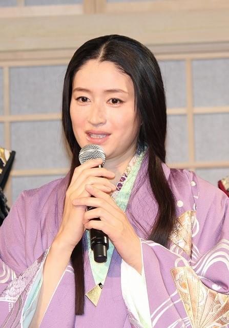 “女信長”天海祐希、「ヒゲ似合う」と褒められ苦笑
