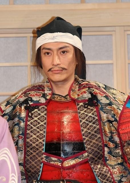 “女信長”天海祐希、「ヒゲ似合う」と褒められ苦笑