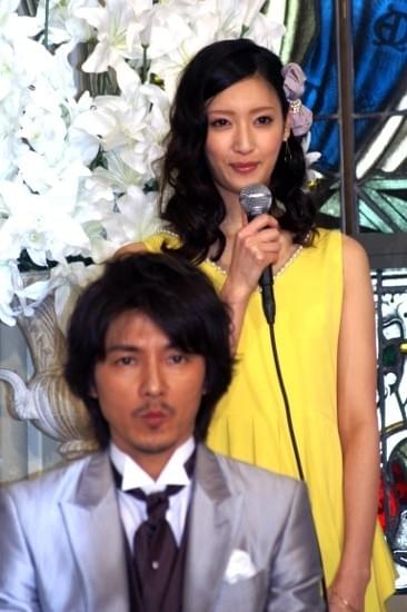 篠原涼子、2年半ぶり連ドラは下ネタ赤裸々「エッチです」