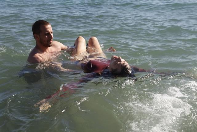 マリオン・コティヤールの両足を消す「君と歩く世界」メイキング映像公開