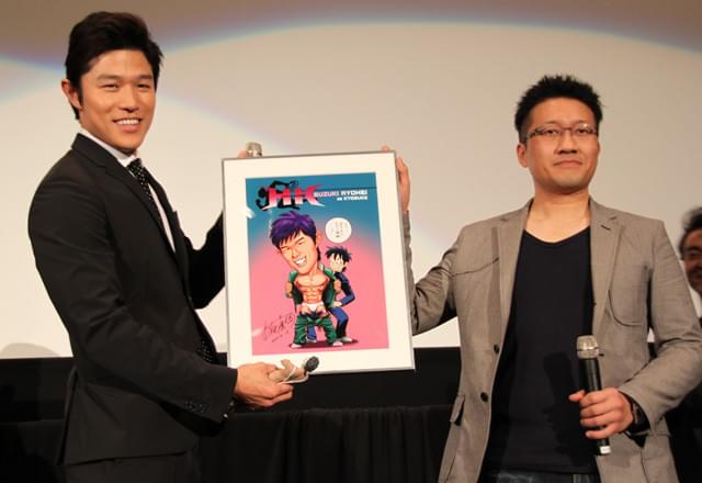 鈴木亮平「変態仮面」初日に感激＆手ごたえ「これが映画だ！」