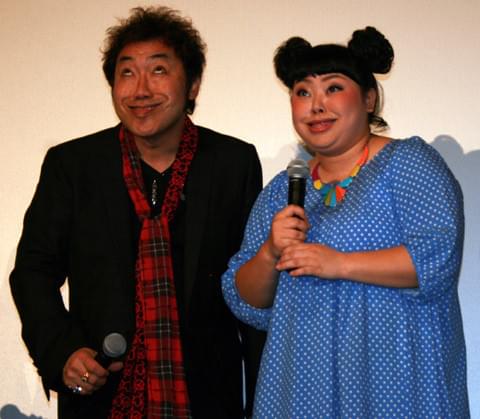 “しんちゃんファミリー”に加わったコロッケがモノマネ連発、川越シェフは「伝説のソース」作りに挑戦!?