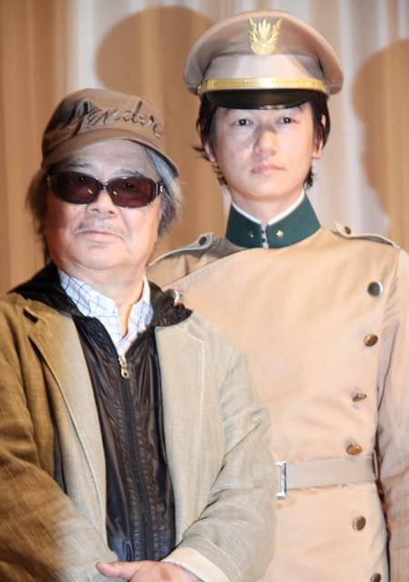 井浦新、師匠・故若松孝二監督に捧ぐ第22回日プロ大賞主演男優賞！