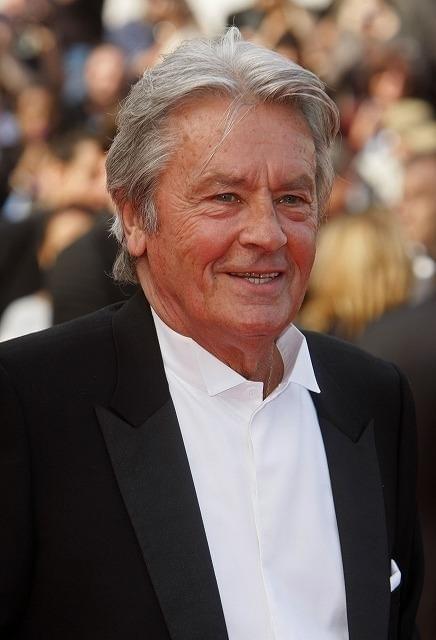 アラン・ドロン、カンヌ映画祭名誉ゲストに