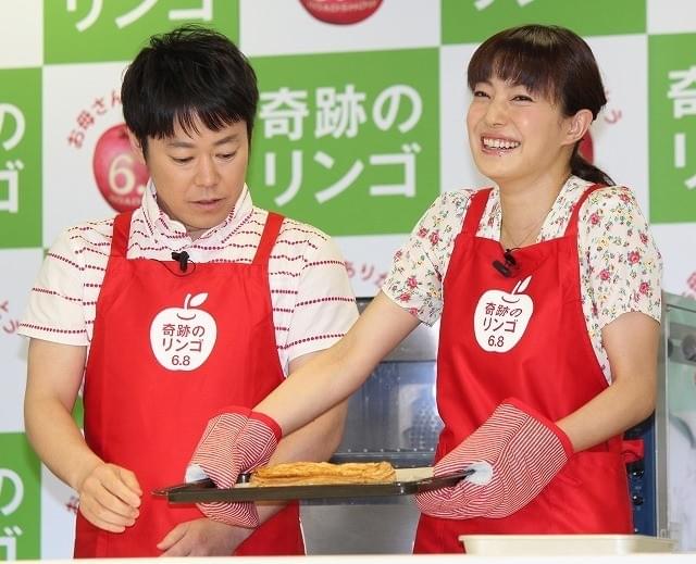 阿部サダヲ＆菅野美穂“奇跡のリンゴパイ”作りに挑戦も、まさかの黒焦げ!?