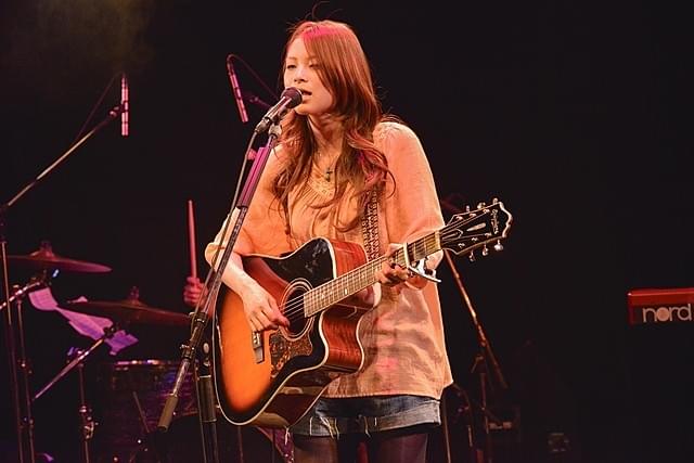 シンガー・ソングライターの片平里菜