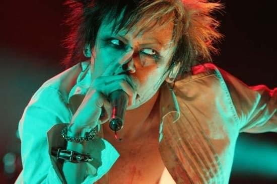 緊急入院した「ディルアングレイ」のボーカル“京”