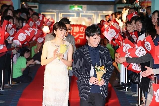 菅野美穂、号泣 「奇跡のリンゴ」モデル本人と再会し感極まる
