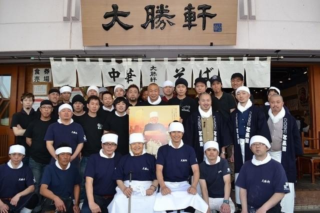谷原章介、“ラーメンの神様”山岸一雄氏に弟子入り？