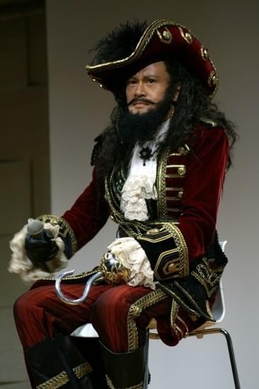 9代目ピーターパン・唯月ふうか披露！ フック船長ビビるかわいさ…