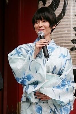 真木よう子ら艶やか浴衣姿で「さよなら渓谷」ヒット祈願