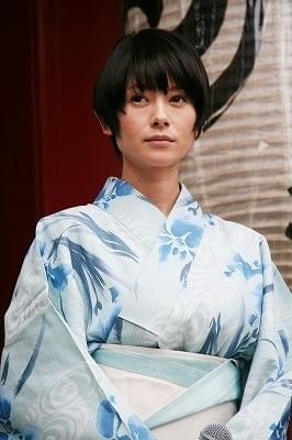 真木よう子ら艶やか浴衣姿で「さよなら渓谷」ヒット祈願