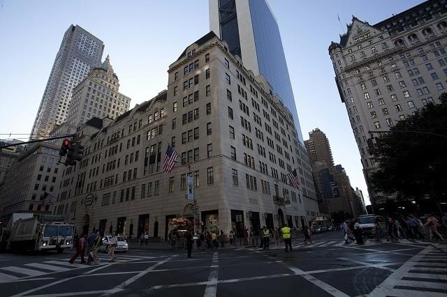 一流デザイナーが軒並み出演 NYの老舗デパートに密着したドキュメンタリーが公開