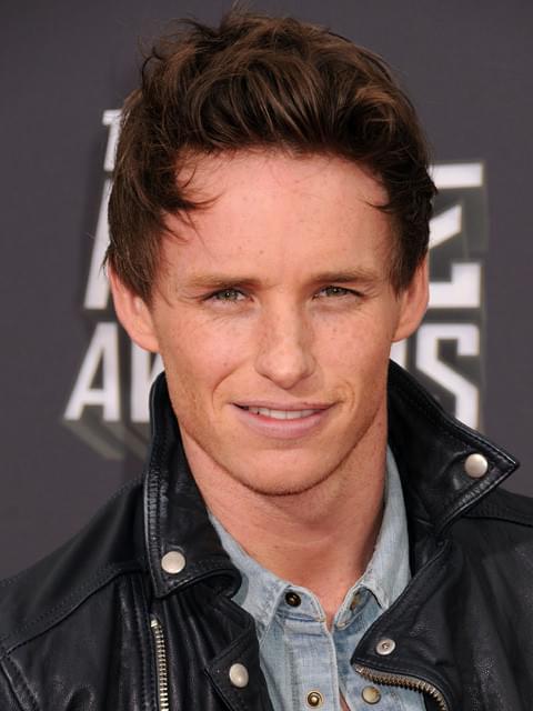 エディ・レッドメイン、スティーブン・ホーキング博士役を検討中