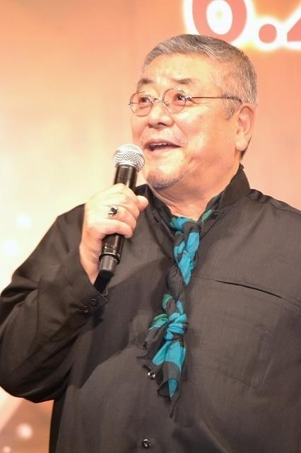 芸人志望の水沢アリー、中尾彬の助言で女優に転向？「全力で頑張る！」