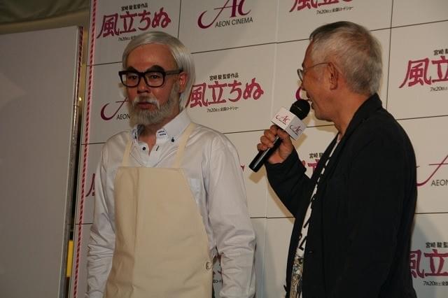 全国のイオンシネマにジブリ巨大壁画が登場！ 除幕式出席の鈴木P「うれしいです」