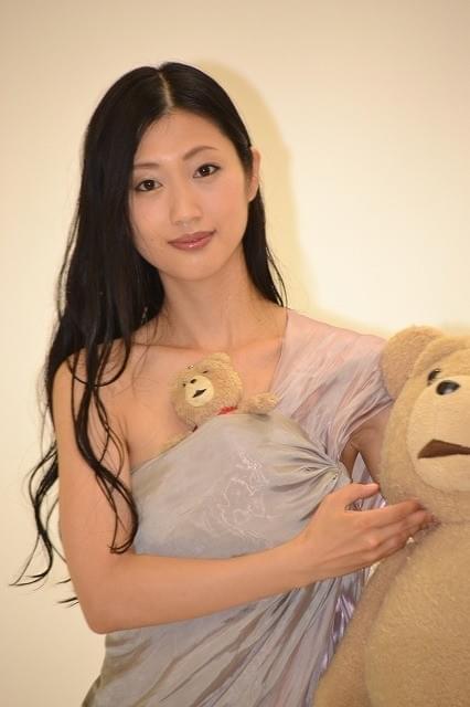 テッドにメロメロの壇蜜