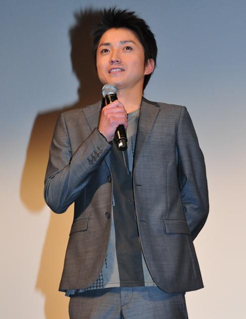 藤原竜也、結婚発表後初の公の場 ファンが祝福