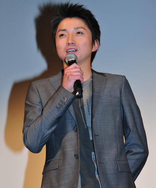 藤原竜也、結婚発表後初の公の場 ファンが祝福