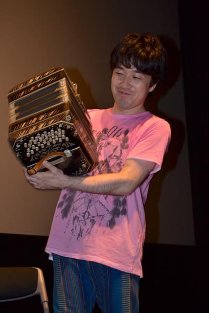 バンドネオン奏者・小松亮太「25年目の弦楽四重奏」のリアリティに感服