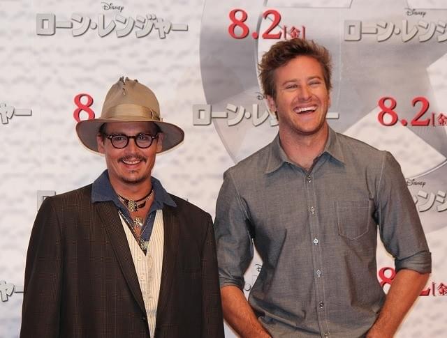 ジョニー・デップ、仕事の流儀は「楽しむこと」 新作「ローン・レンジャー」会見