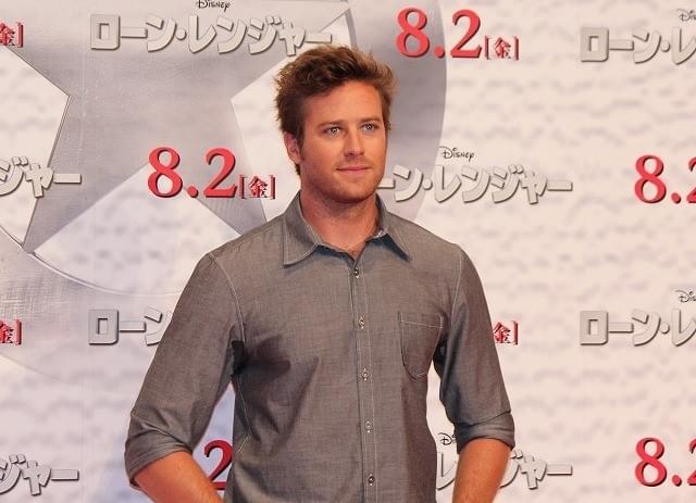 ジョニー・デップ、仕事の流儀は「楽しむこと」 新作「ローン・レンジャー」会見