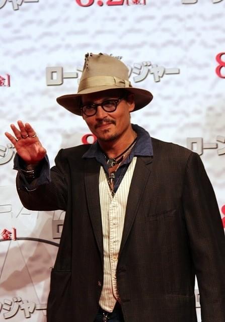 ジョニー・デップ、仕事の流儀は「楽しむこと」 新作「ローン・レンジャー」会見