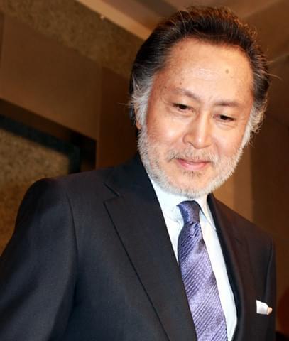 三國連太郎さん「お別れの会」に800人 喪主・佐藤浩市「役者らしい送り方できた」