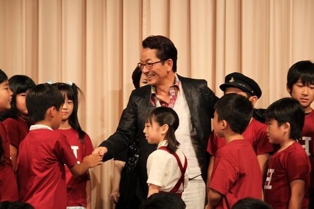 水谷豊＆伊藤蘭、「少年H」子役たちの“撮影秘話”を明かす