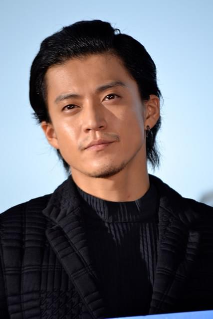 小栗旬率いる「キャプテンハーロック」海賊クルーが台場の海上に出現！