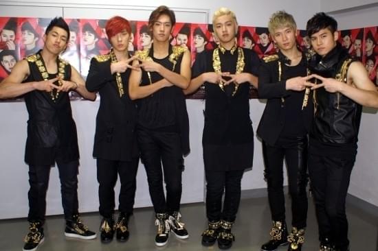 日中韓6人組ボーイズグループ「CROSS GENE(クロスジーン)」