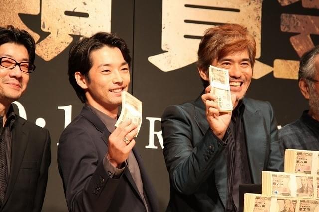 阪本順治監督、佐藤浩市ら、骨太エンタメ作「人類資金」に絶対的な自信