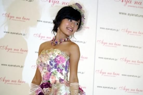 こじるり花嫁気分、人気上昇中でまずは仕事優先