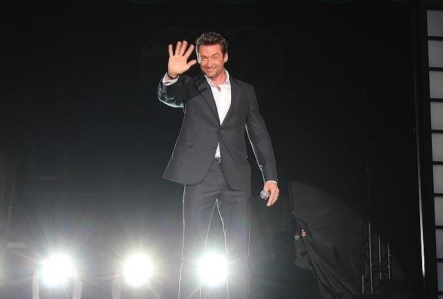 “SAMURAI”ヒュー・ジャックマン凱旋に1000人興奮！日本のファンは「スバラシイ」