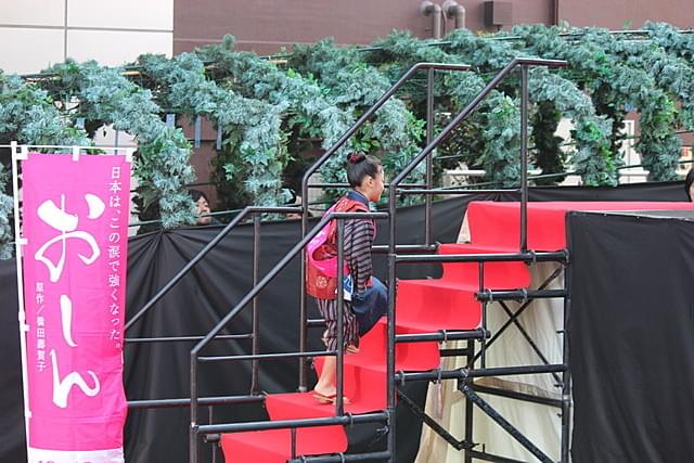 上戸彩、おしん子役を絶賛「私にとっては、尊敬できる大女優さん」