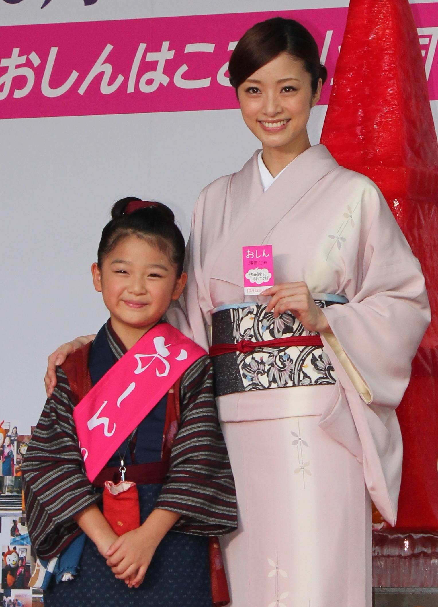 上戸彩、おしん子役を絶賛「私にとっては、尊敬できる大女優さん」