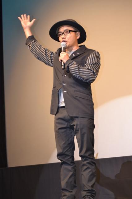 「地獄でなぜ悪い」舞台挨拶に園“似音”監督が乱入？