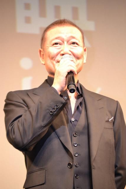 「地獄でなぜ悪い」舞台挨拶に園“似音”監督が乱入？