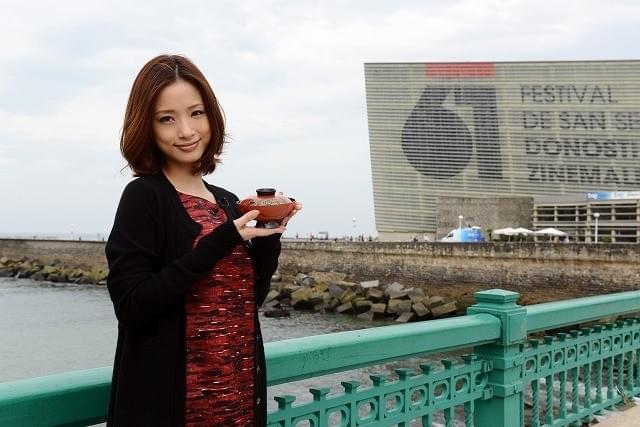 「いただきます」も伝授した上戸彩