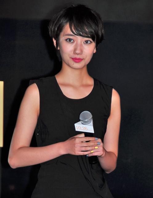 ひと目ぼれはあり？なし？ 長澤まさみと波瑠、恋愛オトナ度が高いのは…