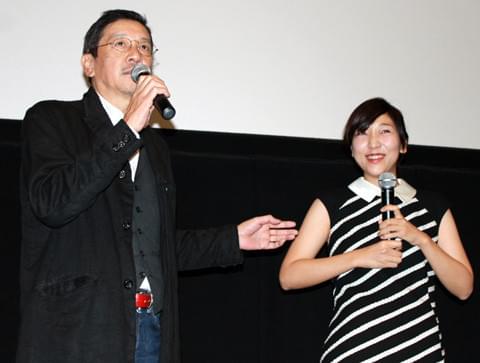 奥田瑛二、観客の写真撮影を許可し父娘で「今日子と修一の場合」をアピール