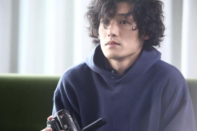 淵上泰史、岩佐真悠子主演「受難」で正反対の双子役に1人2役で挑戦！
